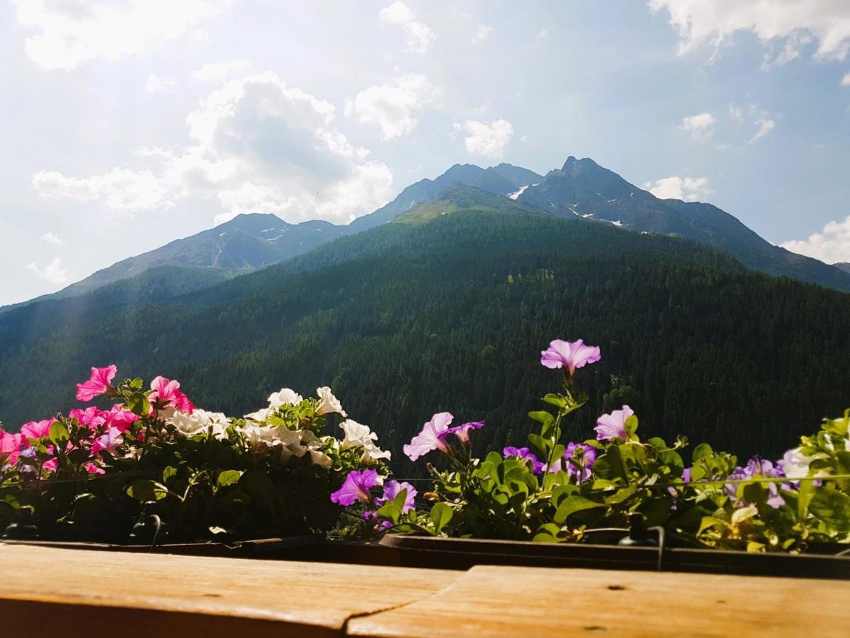 Pension Roman Appartement Pettneu am Arlberg Buitenkant foto