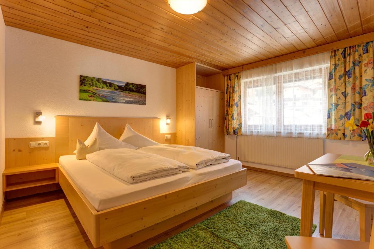 Pension Roman Appartement Pettneu am Arlberg Buitenkant foto